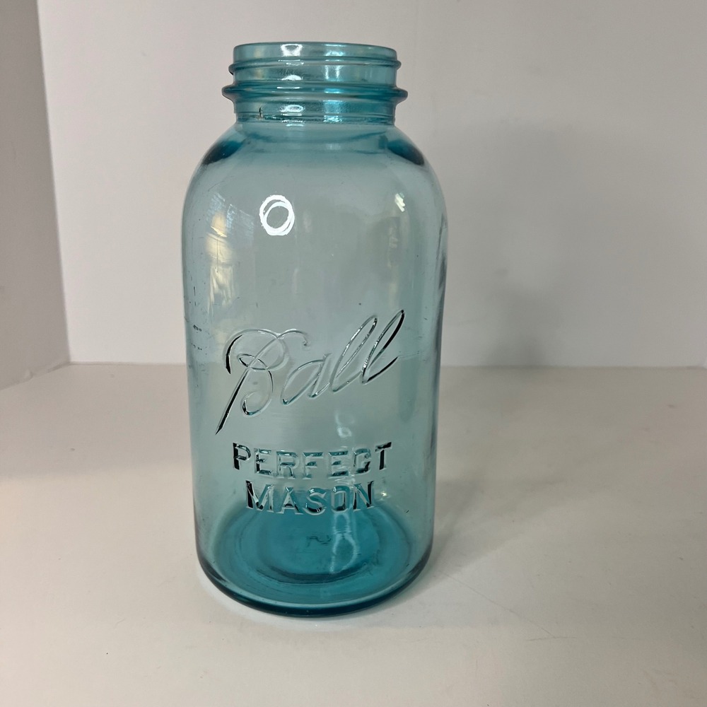 Vintage 1923 - 1933 Ball Perfect Mason Jar Aqua 1/2 Gal 64 oz 4.5 x 9" no lid